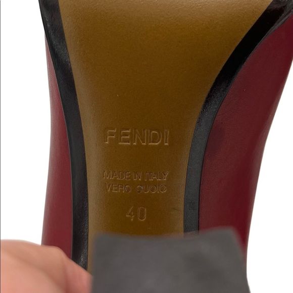 NWOT FENDI Oxblood Leather Pumps w Striped Stack Heel - Picture 7 of 16